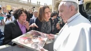 Papa Francesco - Targa in Legno 3