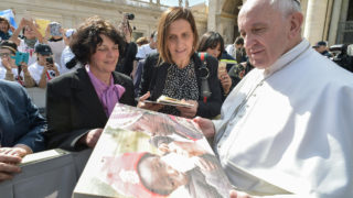 Papa Francesco - Targa in Legno 4